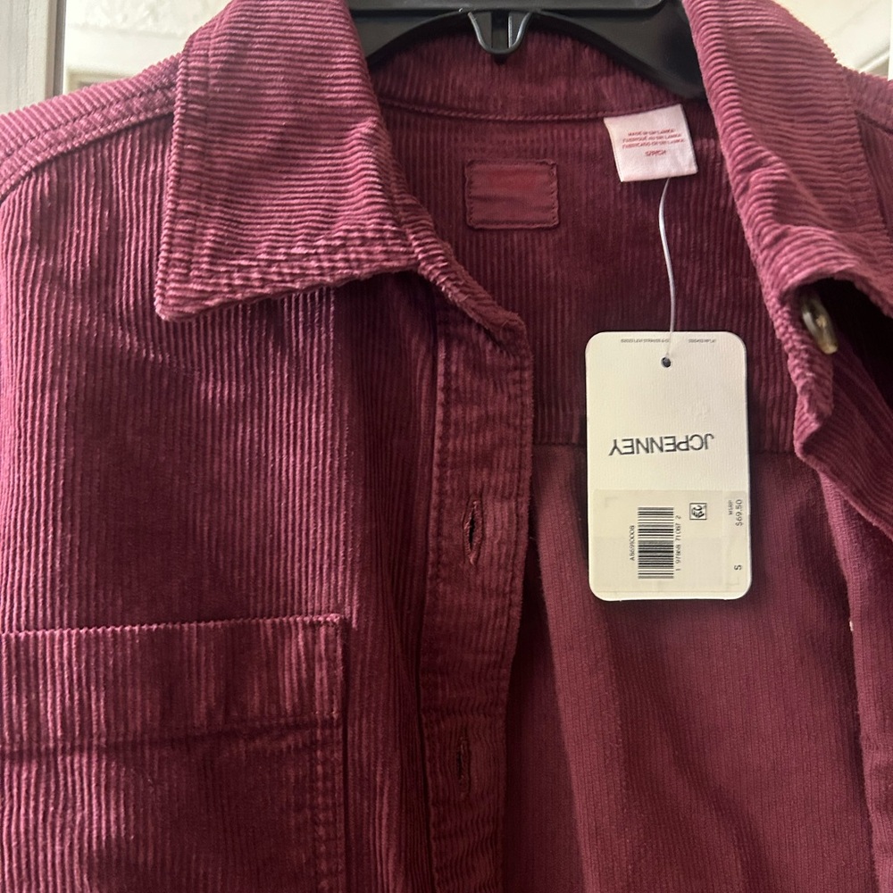 Levi's Women's Utility Jacket in Burgundy